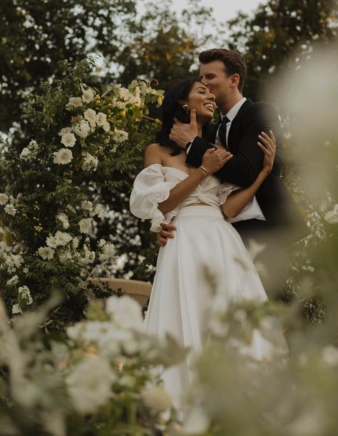 Seattle Garden, Wedding Portrait Poses, Wedding Picture Poses, Wedding Photography Styles, Wedding Couple Poses, Wedding Photo Inspo, Shot List, Groom Photo, Wedding Photos Poses