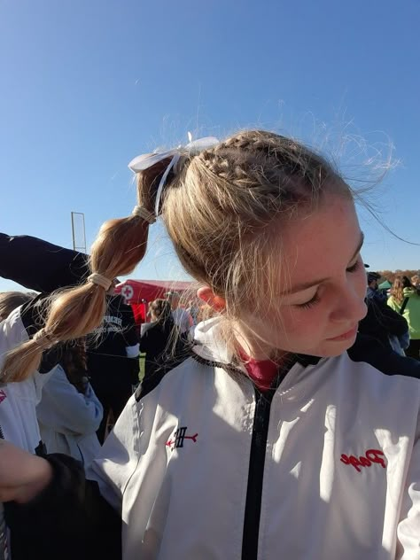 Lax Hair, Simple Volleyball Hairstyles, Race Day Hair, Volleyball Hair Bows, Tennis Hair, Track Hair, Country Hairstyles, Running Hair, Hockey Hair