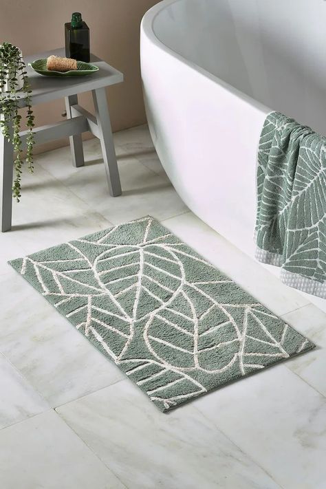 Bathroom Mats Decor, Green Bathroom Rugs, Bath Matts, Bathroom Shower Mat, Grey And White Bathroom, Small Bathroom Paint, Green Bath Mat, New Bathroom Ideas, Cotton Bath Mats