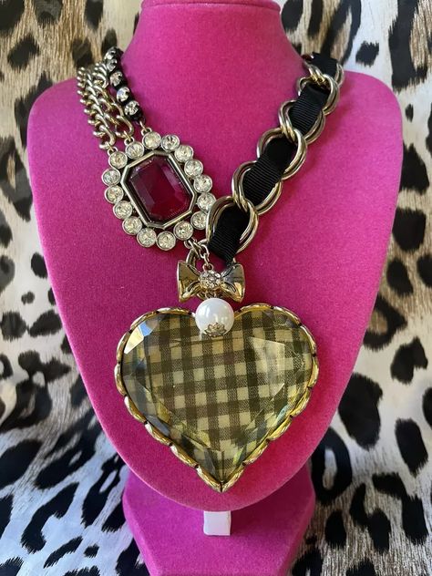 Betsey Johnson Vintage HUGE Black White Lucite Heart Gingham Checkered Necklace | eBay Maximalist Clothes, Betsy Johnson Aesthetic, Betsey Johnson 80s, Angel Wings Necklace Betsey Johnson, Betsey Johnson Jewelry Necklaces, Betsey Johnson Earrings Betsey Johnson, Betsey Johnson Bracelet, Vintage Betsey Johnson, Crystal Belt