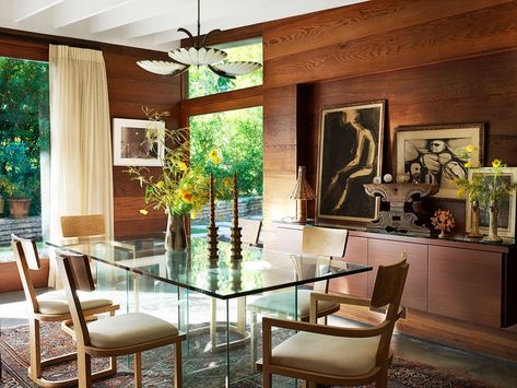 Dakota Johnson's House Is An Understated LA Dream Dakota Johnson House, Johnson House, Hollywood Homes, Glass Dining Table, Celebrity Houses, Mid Century Modern House, Dakota Johnson, Interior Design Studio, Architectural Digest