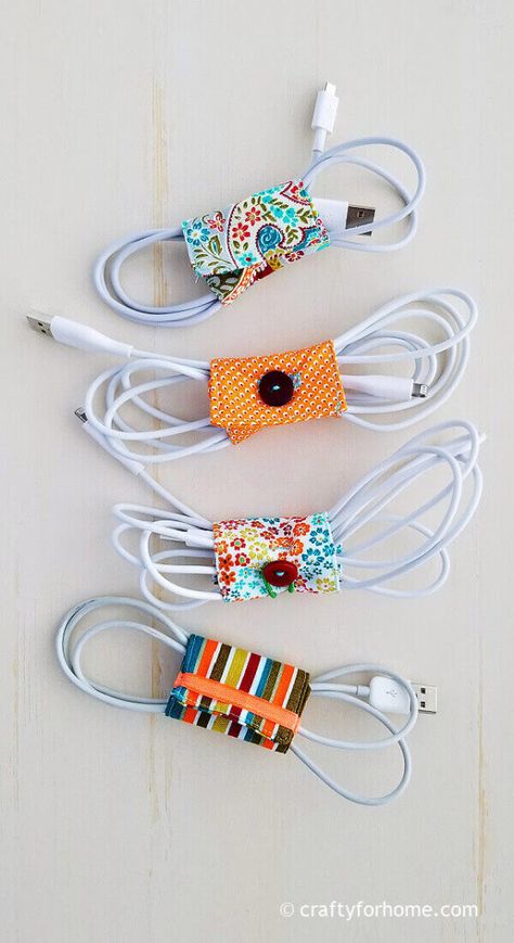 Easy Sewing Scrap Projects, Quick Easy Sewing Projects To Sell, Sewing Projects For Craft Fairs, Fabric Products Ideas, Cord Holder Diy, Sewing Scraps Ideas, Quick Diy Gifts, Cord Keeper, Colorful Hairstyles