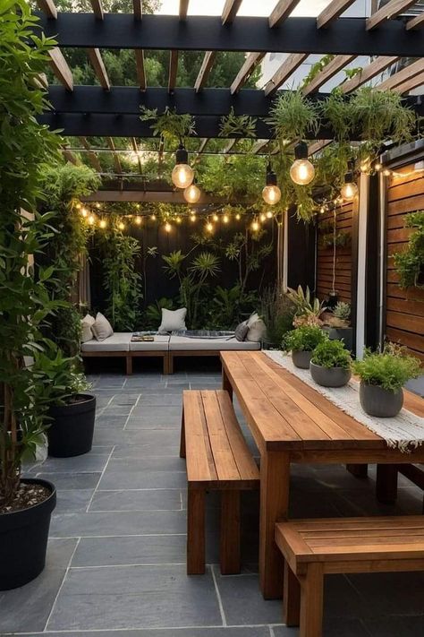 Outdoor Seating And Dining Area, Pergola In Courtyard, Small Interior Patio Design, Side Verandah Ideas, Outdoor Dining Table Under Pergola, Outside Entertaining Area, Pergola Garden Ideas Plants, Home With Interior Courtyard, Outdoor Dining Under Pergola