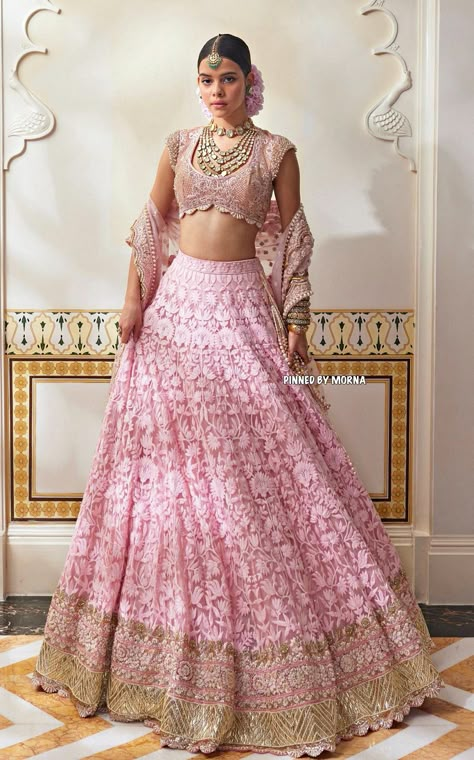 Manish Malhotra - India 🇮�🇳 Manish Malhotra Pink Lehenga, Modern Lehangas, Lehnga Style, Manish Malhotra Designs, India Traditional Dress, Manish Malhotra Lehenga, Indian Fits, Saffron Spice, Sabyasachi Bridal