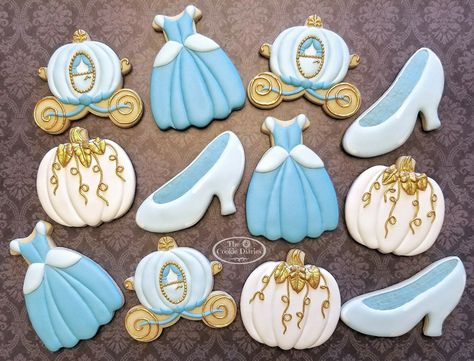 Disney Princess Cookies, Cinderella Baby Shower, Cinderella Birthday Cake, Button Cookies, Cinderella Birthday Party, Princess Cookies, Cinderella Cake, Disney Cookies, Cinderella Party