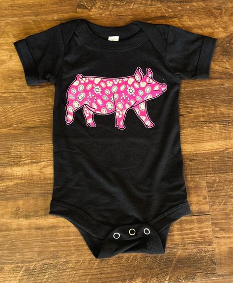 The prettiest stock show tees 🤩🤩🤩 Sizes :: Women’s S-3XL Kids 2t - YXL Onesie - 3-6m - 12-18m Cowboy Onesie, Western Baby Clothes, Clothes Country, Baby Clothes Country, Black Onesie, Cowgirl Baby, Western Baby, Stock Show, Western Babies