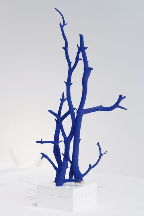 Yves Klein's Interior Inspirations, From Ultimate Blue to His Unusual Do-able Table - Improvised Life Plexiglass Coffee Table, Wooden Beach House, Yves Klein Blue, Apartment Studio, Yves Klein, Blue Pigment, Color Vibe, Keramik Design, Blue Tree