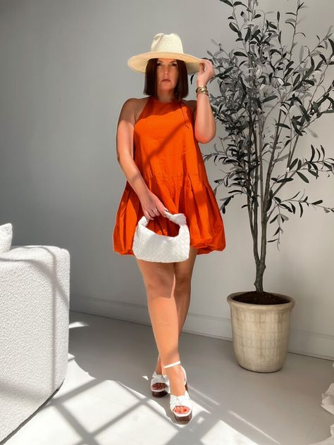 SUMMER STYLING SERIES: WEEK 3 Simple Casual Summer Outfits, Summer Fashion Outfits Casual Classy, Summer Outfits With Hats, Trip Outfit Ideas, Mom Vacation, Outfits For Short Women, Beach Outfit Ideas, 23 Summer, Vibrant Dress