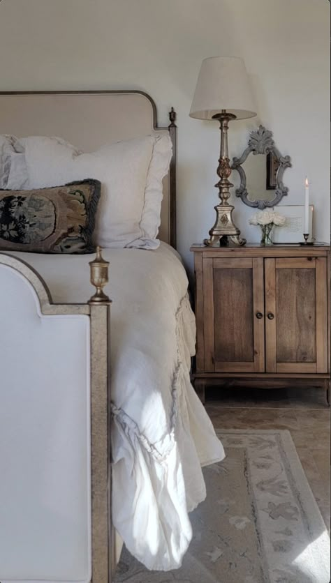 Discover the captivating designs of Jennifer Lincoln-Cutler, the creative force behind The French Nest Co Interior Design. With her unique blend of rustic and refined European style, Jennifer transforms spaces into cozy, curated havens. Provincial Bedroom, Country House Bedroom, European Bedroom, French Style Bedroom, Country Interior Design, Serene Bathroom, French Country Bedrooms, French Bedroom, House Bedrooms