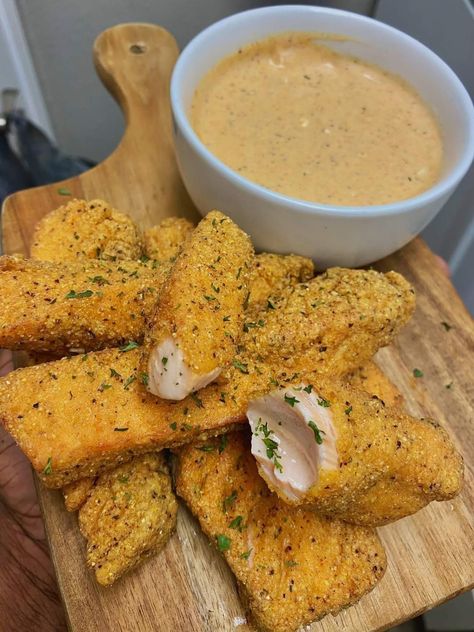 Fried Lemon Pepper Salmon Sticks with... - Everyday Cooking Salmon Sticks, Lemon Pepper Salmon, Blue Cheese Sauce, Cheese Sauce Recipe, Diner Recept, Fried Salmon, Lemon Pepper Seasoning, Seafood Boil, Old Bay