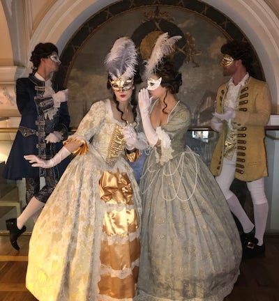 Masked Ball Aesthetic, Victorian Masquerade Ball, Masquerade Ball Aesthetic, Masquerade Ball Outfit, Victorian Masquerade, Masquerade Aesthetic, Mascarade Ball, Ball Dancing, Victorian Party