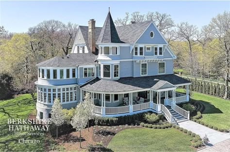 Spectacular Queen Anne House in Highland Park IL for sale Highland Park Illinois, Queen Anne House, Victorian House Plans, Victorian Style Homes, Victorian Mansions, Victorian Architecture, Victorian Houses, Beautiful Houses, Victorian House