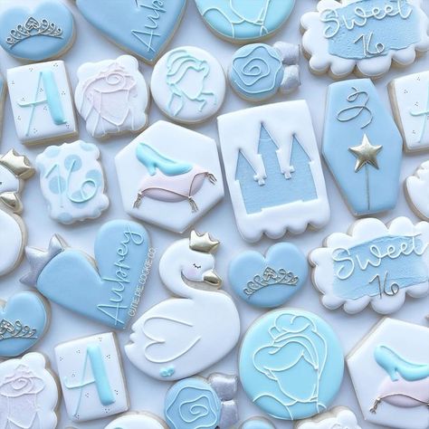 Princess Birthday Cookies, Disney Princess Cookies, Baking Theme, Princess Cookies, Fancy Cupcakes, Cookies Theme, Cinderella Princess, Disney Cookies, Cookie Decorating Party