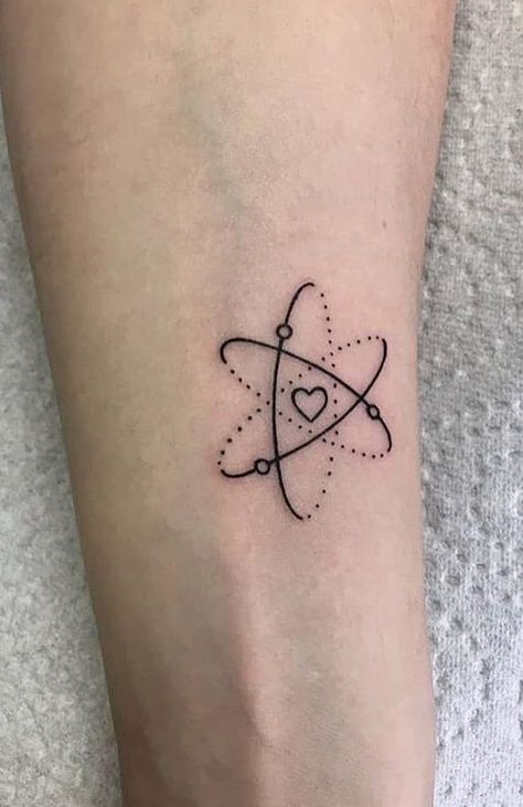 Untitled Chris Garver, Tato Minimal, Tato Henna, Cat Tattoos, Inspiration Tattoos, Small Tattoos Simple, Bff Tattoos, Tiny Tattoo, Diy Tattoo