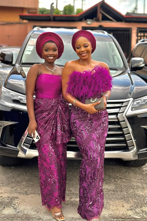 Halter Asoebi Styles, Halter Neck Asoebi Styles, Magenta Asoebi, Aseobi Dresses, Bridesmaid Asoebi, Asoebi Styles Lace Classy, Afro Female, Asoebi Dress, Nigerian Clothing