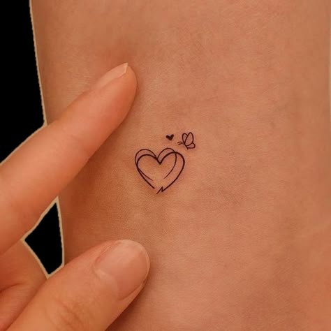 Miniature Tattoos, Tiny Heart Tattoos, Tiny Wrist Tattoos, Small Heart Tattoos, Small Pretty Tattoos, Petite Tattoos, Tasteful Tattoos, Cute Little Tattoos, Tatuaje A Color