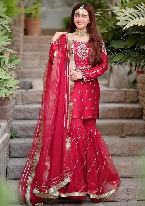 Wedding Gharara, Garara Dress, Long Skirt Top Designs, Sharara Designs, Desi Wedding Dresses, Bridal Dresses Pakistan, Pakistani Wedding Outfits, Girls Frock Design, Indian Dresses Traditional