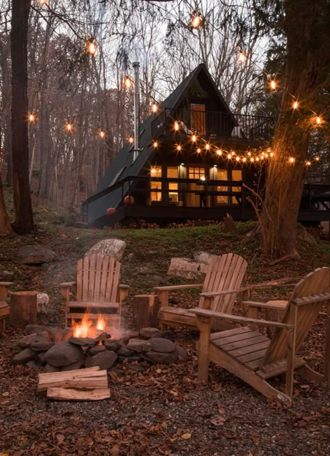 @pinehillaframe Garden Escape, Cabin Aesthetic, Cabin Trip, Ideas Room, Cabins And Cottages, Forest House, Cabin Life, A Cabin, Mountain Cabin