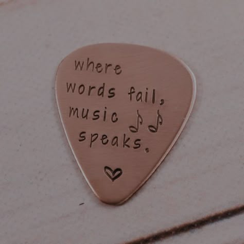 Guitar Asthetic Picture, Ukulele Drawing, Acoustic Guitar Aesthetic, Aesthetic Guitar, Guitar Quotes, Guitar Aesthetic, Behind Blue Eyes, Where Words Fail Music Speaks, Music Power