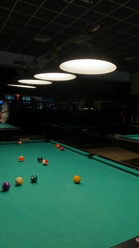 27 aprilie 2022 8ball Aesthetic, Snooker Room Ideas, 8ball Pool, Party Night Club Aesthetic, Night Club Aesthetic, Ball Aesthetic, Snap Streak Ideas Easy, Poker Room, Best Snapchat