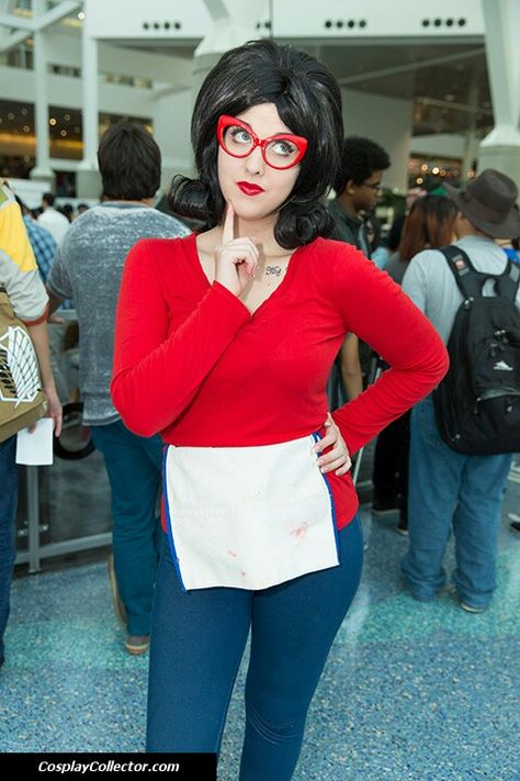 Linda Belcher cosplay Linda Bobs Burgers, Bobs Burgers Costume, Burger Costume, Bob Burgers, Linda Belcher, Original Halloween Costumes, Great Costume Ideas, Couples Cosplay, Happy Halloweenie