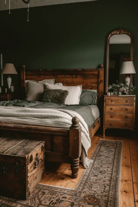 Moody Bedrooms, Dark Green Rooms, Dark And Moody Bedroom, Dark Wood Bedroom, Academia Bedroom, Earthy Bedroom, Moody Bedroom, Casa Vintage, Dark And Moody