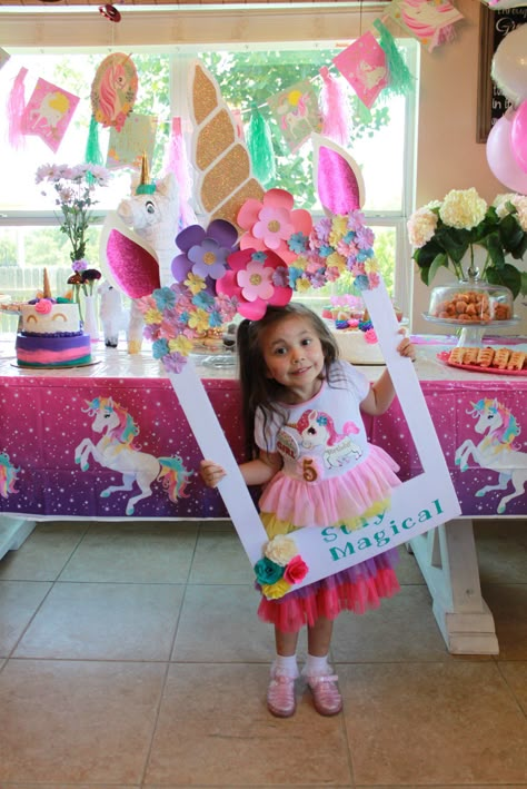 Cumpleaños Unicorn Birthday Party Decorations, Unicorn Themed Birthday Party, Pony Birthday, 6th Birthday Parties, Unicorn Birthday Parties, 4th Birthday Parties, Birthday Pictures, 3rd Birthday Parties, Unicorn Party