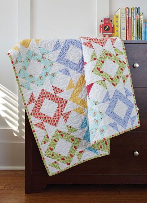 1930s Quilts, Girl Quilts Patterns, Quilts For Kids, Baby Quilt Ideas, Quilt Pattern Download, Baby Quilt Pattern, Triangle Quilts, Kids Quilts, Block Quilts