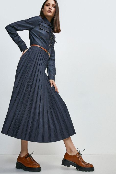 Warm Winter Dresses, Classy Attire, Shirt Maxi Dress, Denim Dress Outfit, Wardrobe List, Denim Pleated Skirt, Maxi Vestidos, Basic Clothing, Pleated Shirt Dress