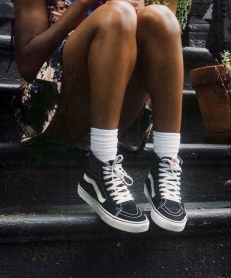 Van High Tops Outfit, Vans Sk8 Hi Outfit, Sk8 Hi Outfit, Vans Aesthetic, Sk8 Hi Vans, Vans Outfit, Dr Shoes, Shoes Vans, Vans Style