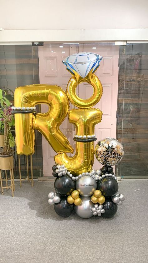 Balloon Marquee Bouquet, Balloon Marquee, Winter Engagement Party, Ring Balloon, Anniversary Letter, Engagement Balloons, Engagement Party Cake, Party Theme Decorations, Bridal Shower Balloons