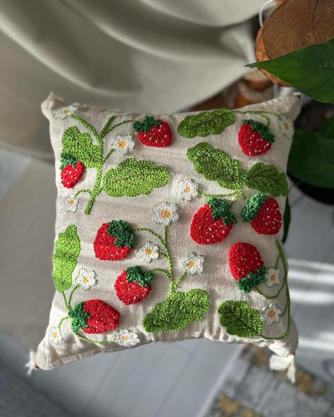 ❤️ Let your house smell of strawberries 🍓🍓🍓 #strawberry #botanicaldecor #fruitlovers #strawberrylover🍓 #cutepillow #cutedesign #sweetroom #roomorganization #etsyshop #etsysellersofinstagram #smallbusinessowner #cozyhome #roomdecor #nurserydecor #dormsweetdorm #homesweethome #farmhousedecor #cushion #pillows #decoracióndeinterioes #kissen #diycrafts #embroideryartistsoninstagram #embroidery #embroideryart #embroideredpillow Strawberry Nursery, Strawberry Room, Strawberry Pillow, Seasonal Pillows, Strawberry Decorations, Summer Pillows, Punch Needle Patterns, Botanical Decor, Punch Needle Embroidery