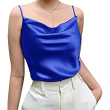 Silk Top Outfit, Blouse Satin, Diy Vetement, Silk Tank Top, Satin Blouses, V Neck Tank Top, Silk Tank, Lady V, Silk Shirt