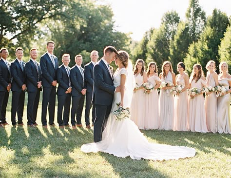 Wedding Picture Ideas With Bridesmaids Groomsmen, Big Wedding Party Photos, Wedding Reception Detail Photos, Big Bridal Party Photos, Wedding Family Photos Group Shots, Navy And Neutral Wedding, Wedding Group Photos, Wedding Party Poses, Wedding Photography Bridal Party