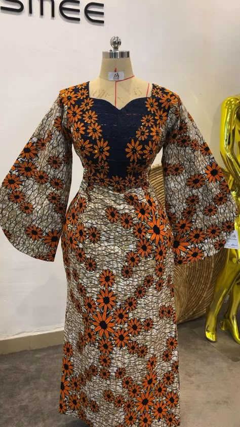 Ankara Dress Designs, Classy Short Dresses, Ankara Long Gown Styles, Long African Dresses, Modest Dresses Fashion, Ankara Dress Styles, African Print Dress Ankara, Best African Dresses, African Fashion Skirts