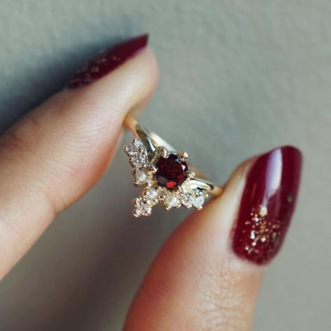 Ruby Ring Simple, Garnet Ring Gold, Antique Ruby Ring, Garnet Wedding Rings, Garnet Wedding, Garnet Engagement Ring, Red Garnet Ring, Ruby Ring Gold, Cute Engagement Rings