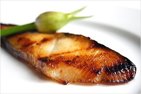 Miso Cod - delicious, moist, tender, and crazy delicious cod fish marinated with Japanese miso. This miso cod recipe is made famous by Nobu Matsuhisa. | rasamalaysia.com Miso Cod Recipe, Miso Glazed Cod, Blackened Cod, Miso Cod, Miso Recipe, Black Cod, Jamaican Food, Cod Recipes, Cod Fish