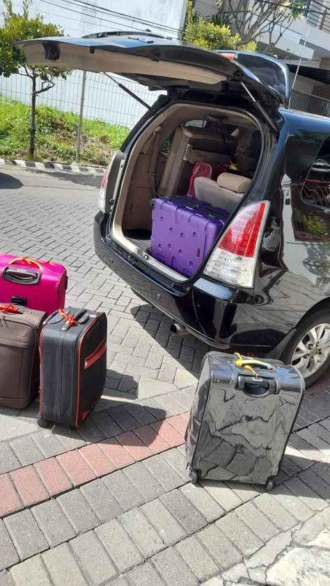 America Airline Format, Coming Over Proof, Koper Traveling Aesthetic, Packing Koper, Luggage Snap, Packing Snap, Koper Traveling, Luggage At Airport, Phone Format