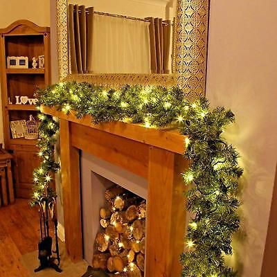 Christmas Garland Decor, Pre Lit Christmas Garland, Fireplace Wreath, Xmas Fireplace, Xmas Decorations Diy, Led Garland, Pre Lit Garland, Christmas Tables, Christmas Berries