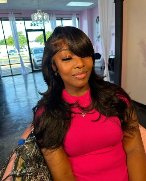 Layered Bangs Hairstyles Black Women, Black Wig Layers, Middle Part With Side Bangs, Jt Side Part, Colored Layered Wig Black Women, Deep Side Part Bangs, Side Bang Sew In, Classy Wigs For Black Women, Side Bang Black Women