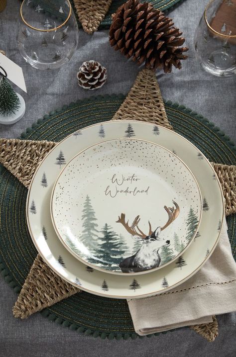 B And M, Christmas Decor Trends, Christmas 2025, Natural Christmas Decor, Christmas Tableware, Unique Restaurants, Setting Ideas, Christmas Living Rooms, Christmas Things