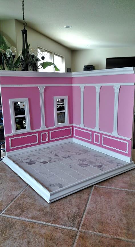 Barbie Inspired Furniture, Barbie Room Box, Barbie Scenes Dioramas, Barbie Home Office, Barbie Room Diy, Barbie Set Design, Barbie Doll Diorama, Barbie Themed Office, Diy Barbie House Decor