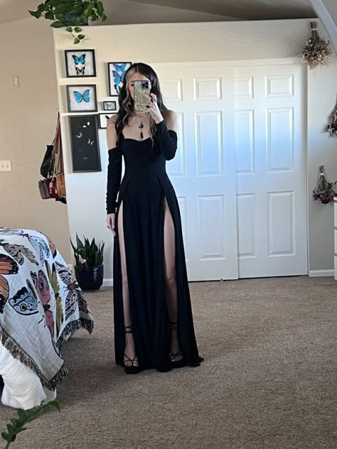 Fest Outfits, 파티 드레스, Prom Dress Inspiration, Pretty Prom Dresses, Prom Outfits, Grad Dresses, Long Prom Dress, Prom Dresses Long, Fancy Dresses