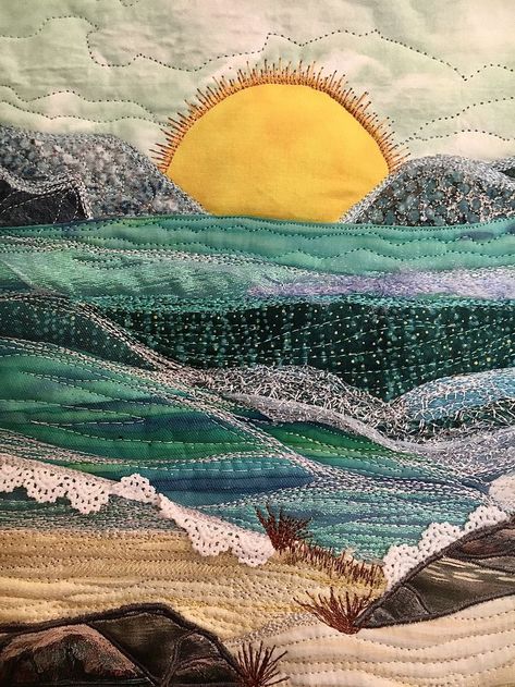 Seascape Quilts, Colchas Quilting, Ocean Quilt, Beach Quilt, Sea Quilt, Landscape Art Quilts, Landscape Quilt, Textile Art Embroidery, Fiber Art Quilts