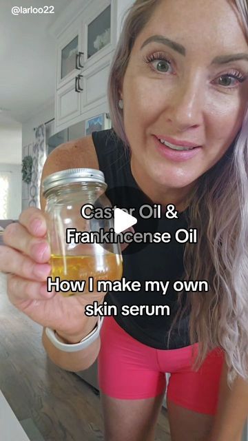 Diy Facial Oil Serum, Castor Oil With Essential Oils, Castor Oil Compress Diy, How To Use A Castor Oil Pack, Natural Remedies For Wrinkles, Castor Oil And Frankincense Roller Ball Recipe, Castor Oil Face Moisturizer, Castor Oil Witchcraft, How To Make Castor Oil At Home