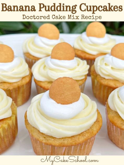 Banana Cake Mix, My Cake School, Doctored Cake Mix Recipes, Dessert Banana, Banana Pudding Cupcakes, Pudding Banana, Cake Mix Doctor, Pudding Cakes, Cake Mix Recipe