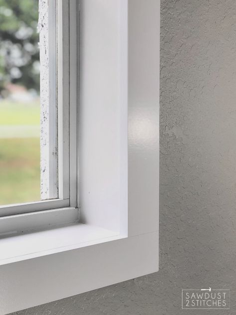 Inside Window Trim Color Ideas, Modern Window Casing, Window Trim Ideas Interior, Modern Window Trim, Window Design Ideas, Diy Window Trim, Modern Trim, Kitchen Window Design, Interior Window Trim