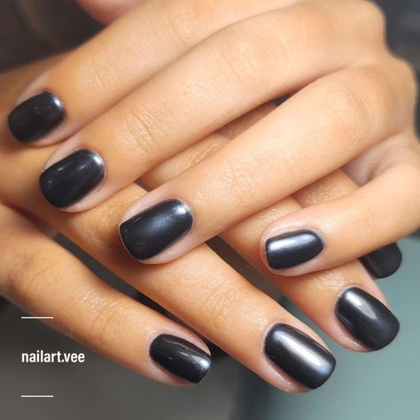 23  Elegant Black Chrome Nail Ideas For 2024 - DrExplains Black Chrome Short Nails, Black Chrome Nails Square, Chrome Over Black Nails, Black Nails With Gold Chrome, Dark Chrome Nails Short, Dark Chrome Nails, Black Chrome Nail, Onyx Nails, Chrome Nail Ideas