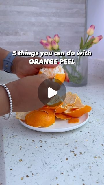 Bukie Akinmade on Instagram: "Do not throw your orange peels away!!! Here are 5 cool things you can use them for 😁 1. Give your fridge a sweet smell by adding some salt to the peels and placing in the fridge 🥰 2. If you’re sitting outdoors, you can rub an orange peel on your skin to repel mosquitoes  3. Make your home smell sweet by making a simmer pot with orange peels, cinnamon sticks and cloves 😍 4. You can use the white part of the peel to polish small wooden surfaces if you happen to eat some oranges 😅It’ll leave your home smelling citrusy and sweet 🥰 5. Ants do not like the smell of oranges and vinegar mixed together so use this mix to repel ants in your home, let the solution sit for a few days before using 😁 Did you know orange peels were this useful?😅 #orangepeels #thekitch Boil Orange Peels House Smells, Boil Orange Peels, Orange Peels Uses, Orange Peal, Mandarin Peel, Essential Oils For Pregnancy, Simmer Pot, Orange Peels, Cut Orange