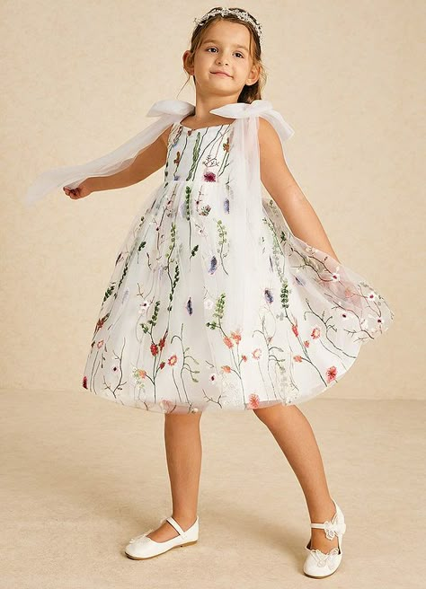 Hi! I've shared my package tracking information with you. Come and check it right now! Flowergirls Dress, Floral Flower Girl Dress, Tiny Outfits, Lavender Flower Girl, Lavender Flower Girl Dress, Spoiled Girl, Pink Flower Girl Dress, Lace Tulle Dress, Flower Girl Outfits